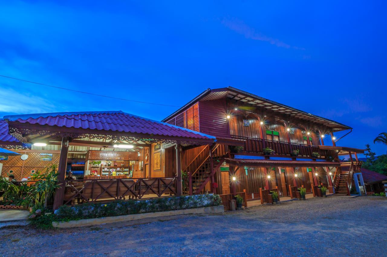 Mitkhoonyoum Hotel Ban Khun Yuam Kültér fotó